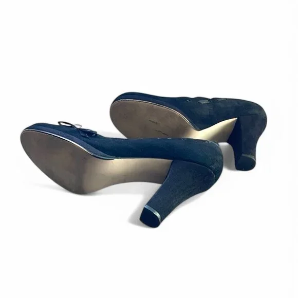 Daisy Fuentes Black Suede Scallop Laced Trim Heels Size 7 - Picture 9 of 10